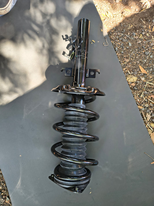 2014-2020 Nissan Rogue, 2017-2021 Rogue Sport Front Passenger Side Loaded Strut (RH) 🇯🇵🚘