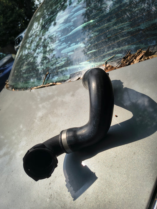 2009-2013 BMW 328i xDrive / 328i Lower Radiator Coolant Hose (APRH0113) 🚗❄️
