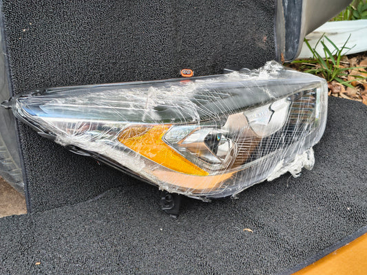 2017-2019 Ford Escape Passenger Side Halogen Headlight w/ Chrome Interior CAPA Certified 🚘💡