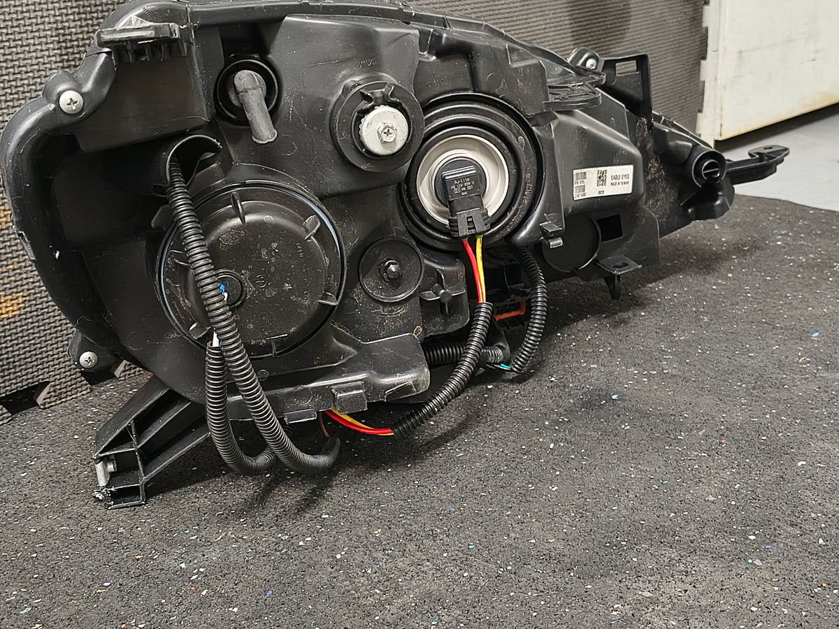 2013β2015 Nissan Sentra Driver Side Halogen Headlight Assembly (1.8L Engine) ππ‘