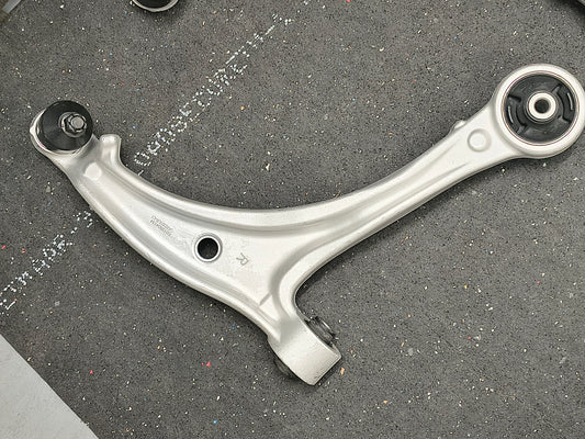 2005–2010 Honda Odyssey Front Lower Control Arm Assembly Set with Ball Joints (Pair) 🚘🔧