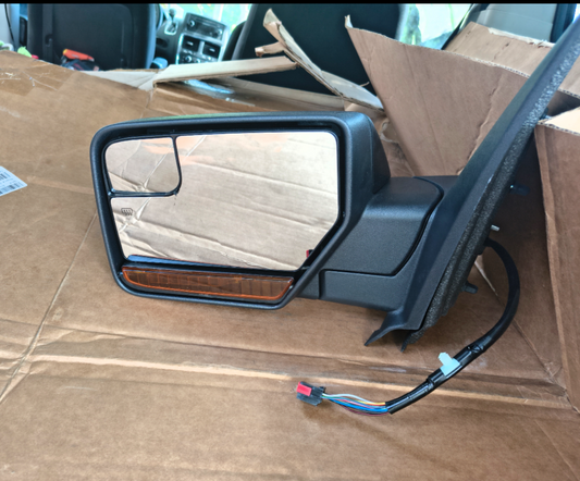 2007-2017 Ford Expedition Driver Side Mirror Puddle Light Signal 🚘🪞
