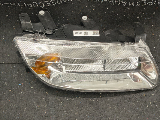 2000β2002 Saturn L-Series (LS, LS1, LS2, L100, L200, L300, LW1, LW2, LW200, LW300) Passenger Right Side Halogen Headlight Assembly β‘π