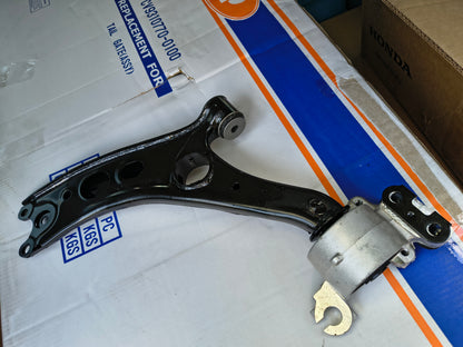 2017-2022 Honda CR-V Front Right Lower Control Arm Assembly Honda 🚗⚙️