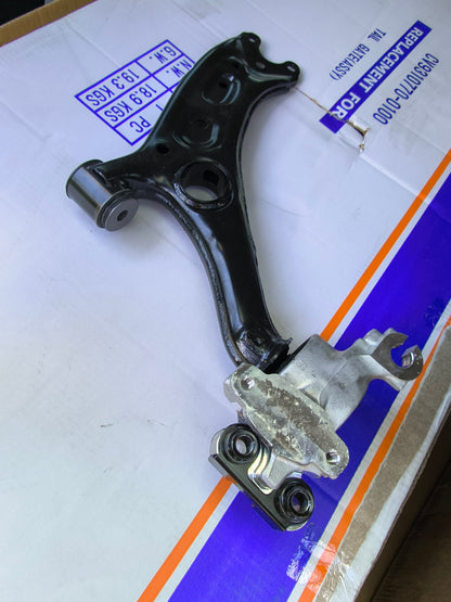 2017-2022 Honda CR-V Front Right Lower Control Arm Assembly Honda 🚗⚙️