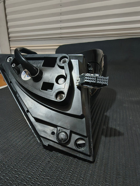 2016-2020 Kia Sorento Passenger Side Power View Mirror Assembly (Paint to Match) 🚘🪞