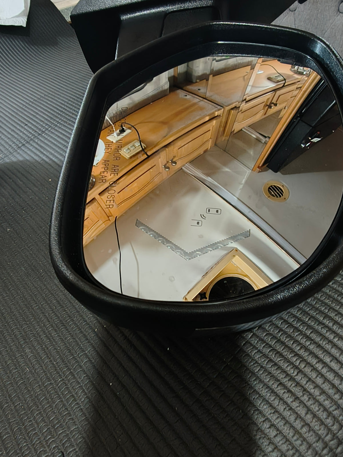 2007–2014 Chevy Silverado & GMC Sierra Passenger Side Power Folding Mirror 🛠️🚗