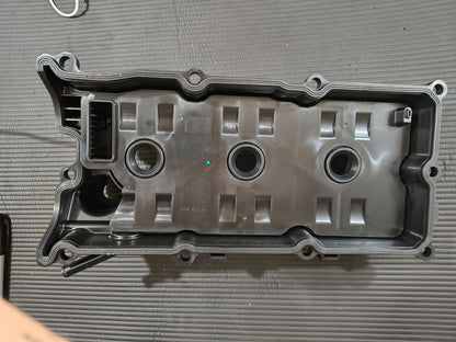2003-2008 Nissan 350Z / Infiniti G35 FX35 M35 Driver Side Engine Valve Cover (3.5L V6) 🚗🔧