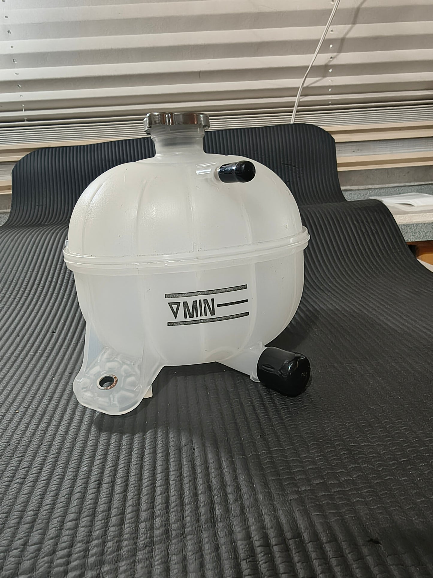 2016-2021 Hyundai Tucson Engine Coolant Reservoir Tank 🚙🌡️