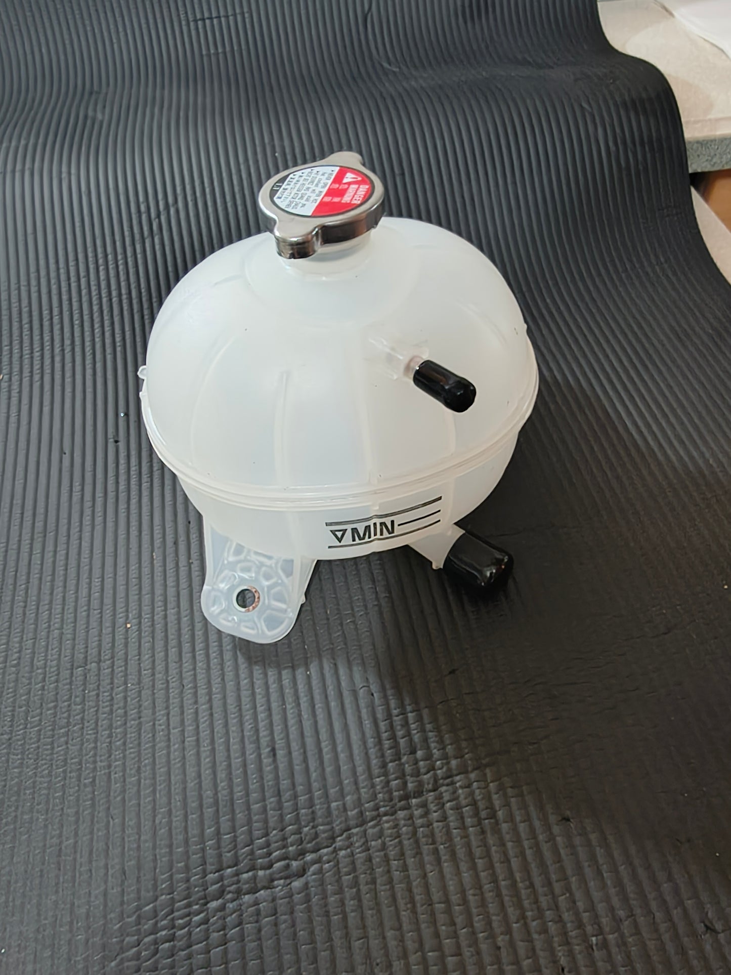 2016-2021 Hyundai Tucson Engine Coolant Reservoir Tank 🚙🌡️