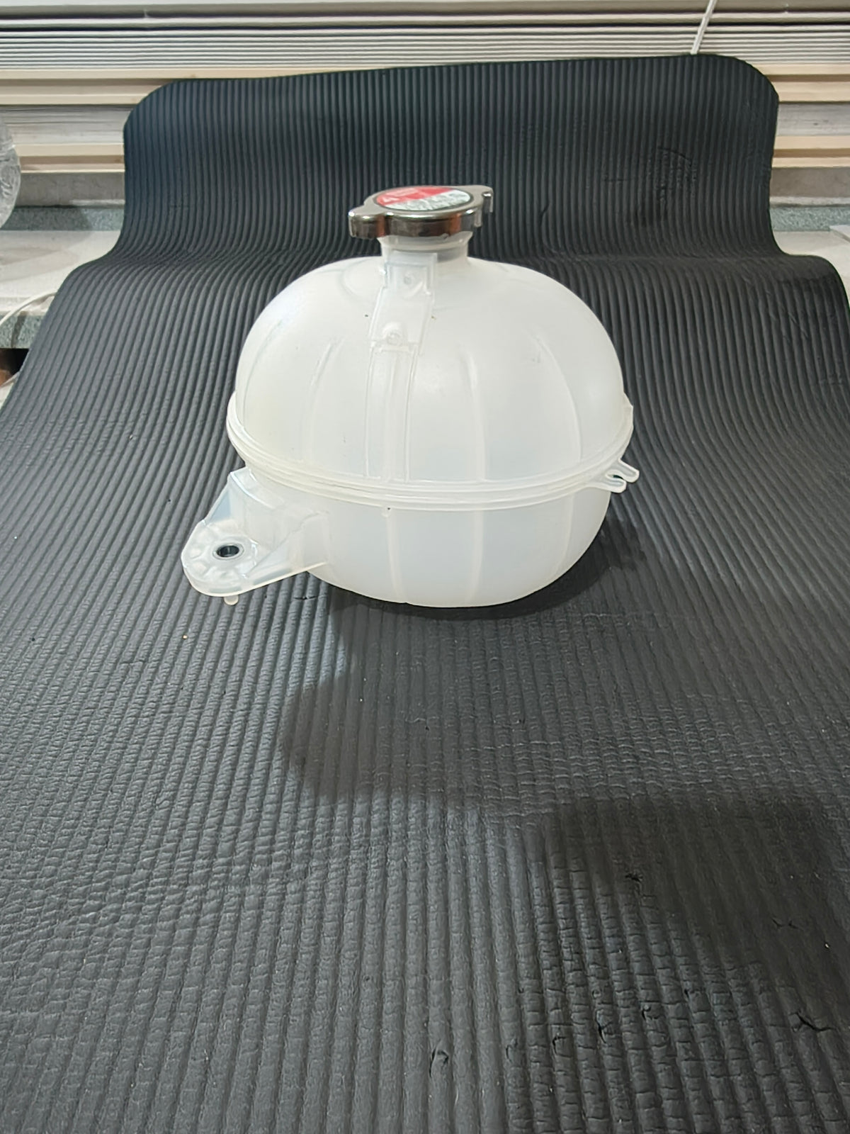 2016-2021 Hyundai Tucson Engine Coolant Reservoir Tank 🚙🌡️