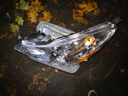 2010-2012 Subaru Legacy / Outback Driver Side Halogen Headlight Assembly 🚗💡