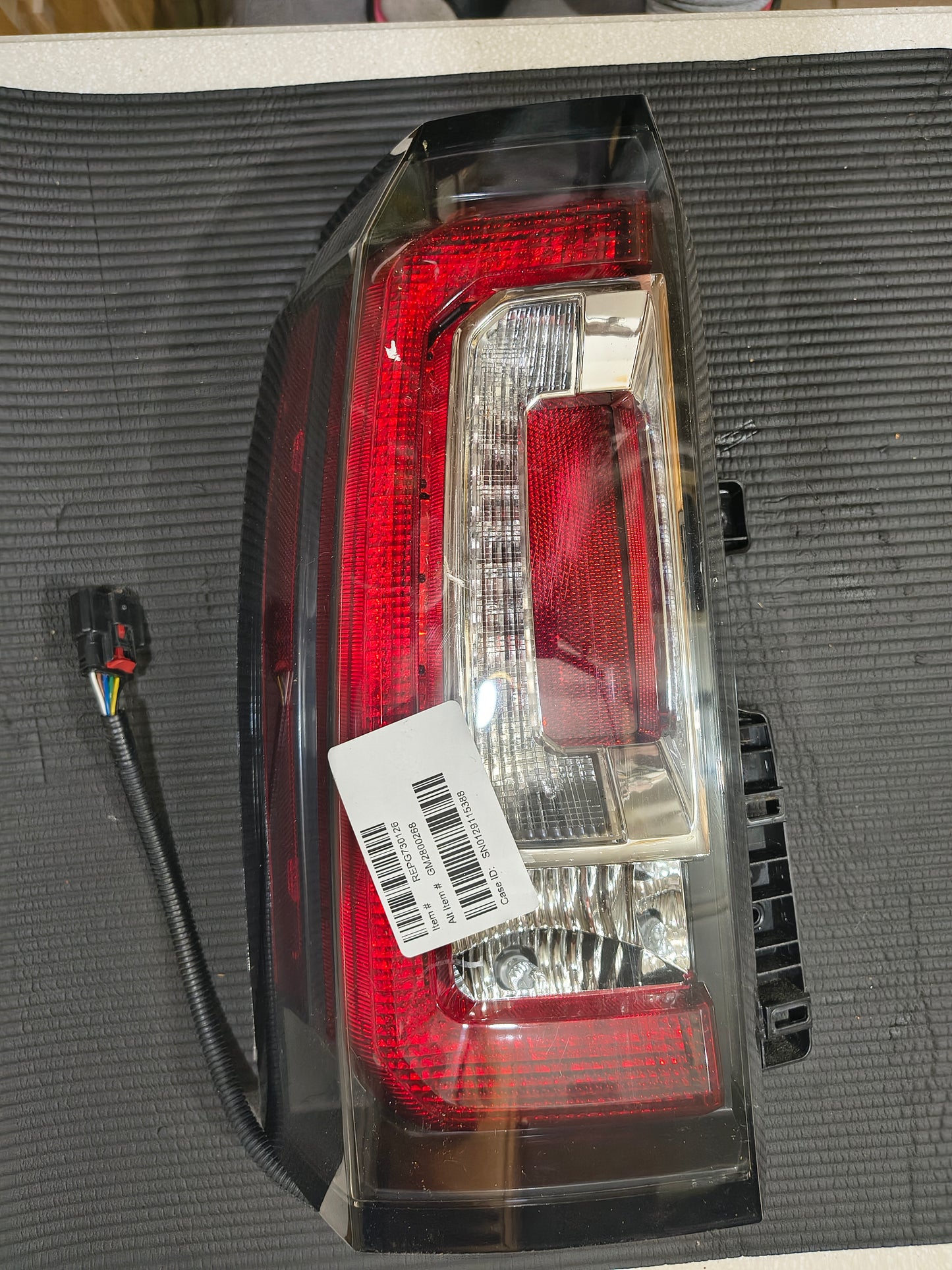 2015-2020 GMC Yukon / Yukon XL Driver Side LED Tail Light 🚘💡