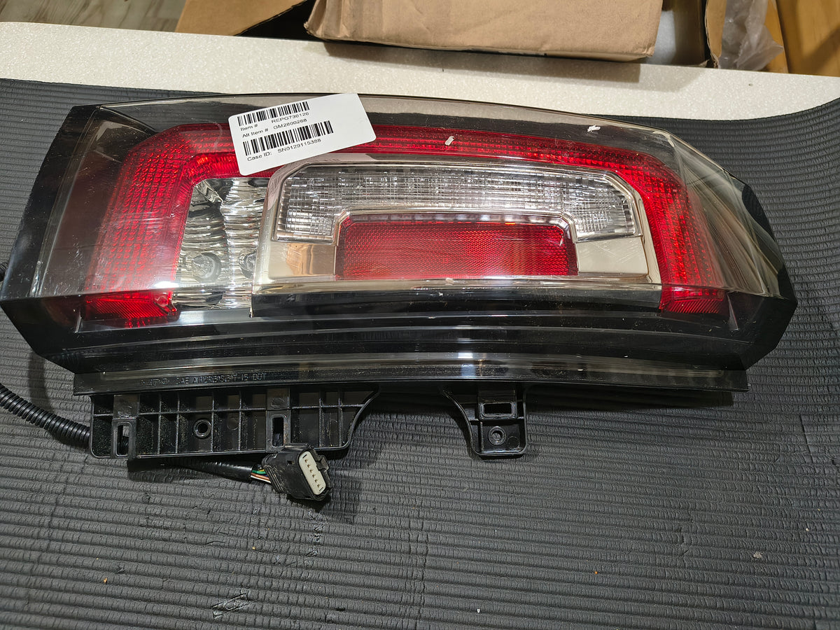 2015-2020 GMC Yukon / Yukon XL Driver Side LED Tail Light 🚘💡