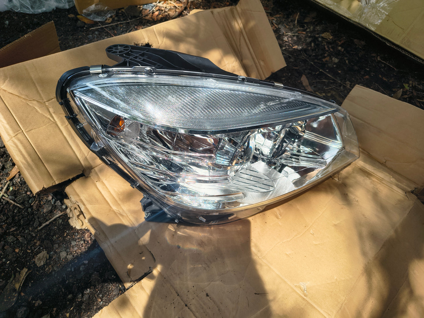 2008-2011 Mercedes-Benz C-Class Passenger Side Halogen Headlight Assembly 🚗💡