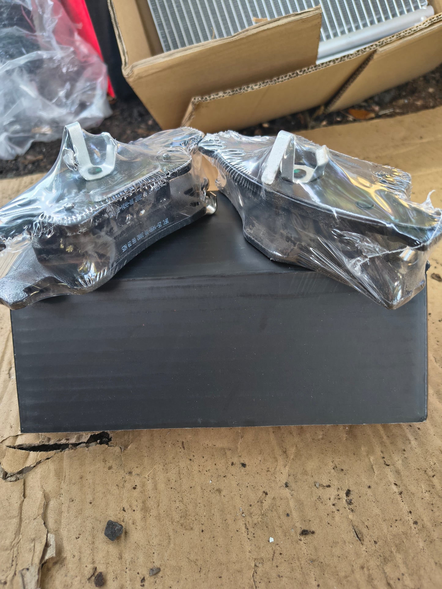 2011-2024 Jeep Grand Cherokee / Dodge Durango Rear Heavy Duty Performance Brake Pad Set 🚗🛑