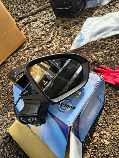 2016-2019 Chevrolet Cruze Passenger Side Passenger Door Mirror (RH) 🚗🔍