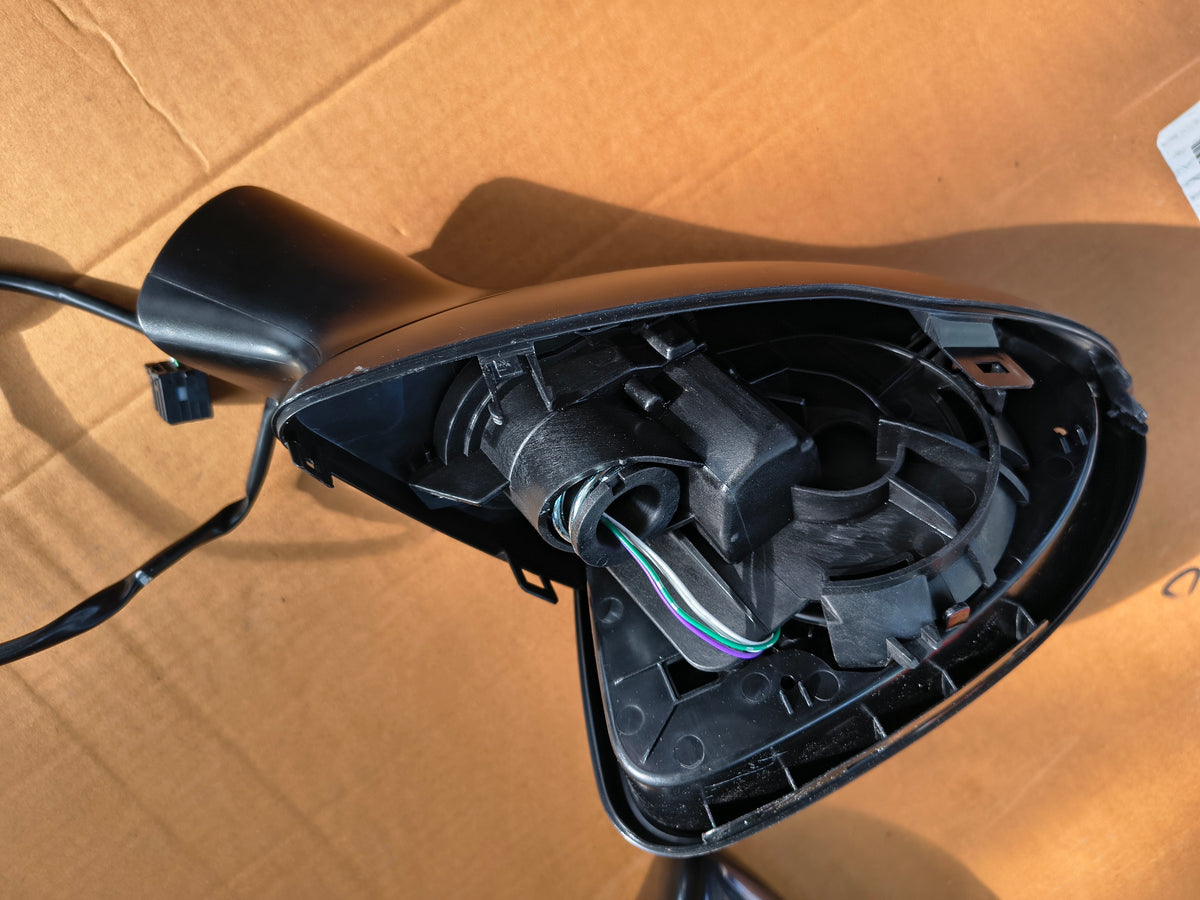 2016-2019 Chevrolet Cruze Passenger Side Passenger Door Mirror (RH) 🚗🔍