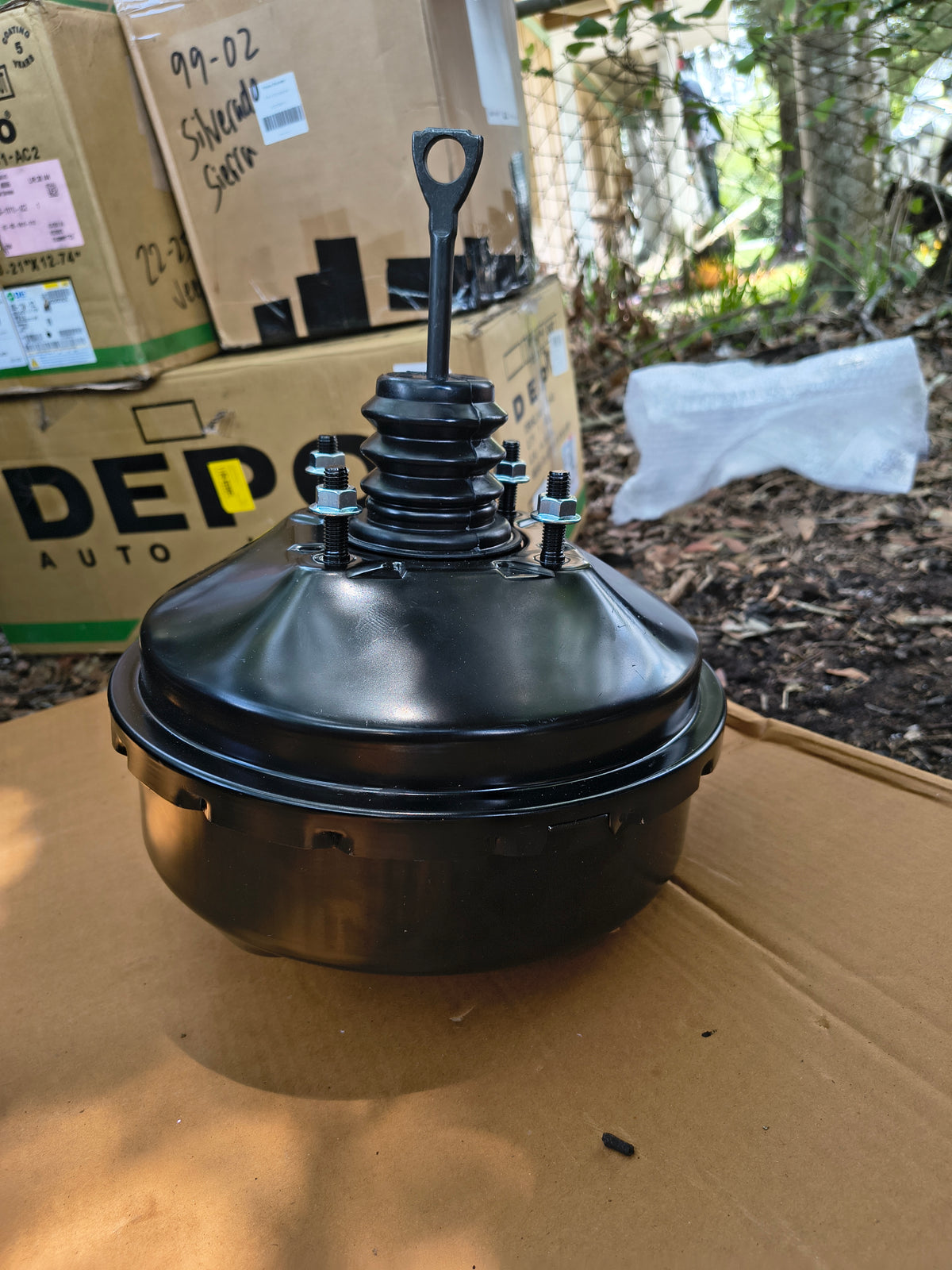 1999-2002 Chevy Silverado / Tahoe / Suburban / GMC Sierra / Yukon Vacuum Brake Booster 🚗🛑