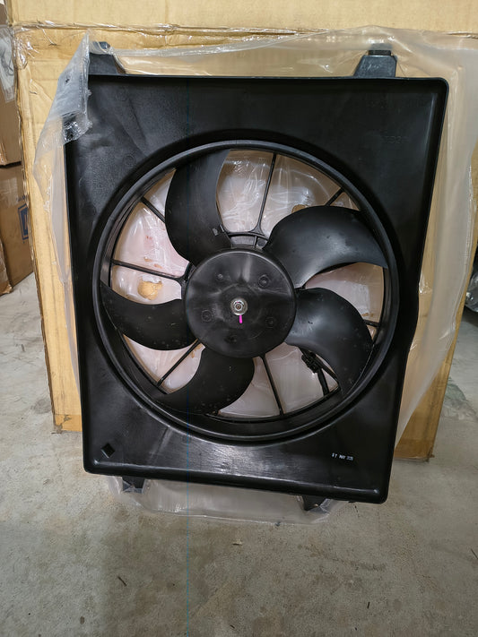 2007-2012 Hyundai Veracruz 3.8L V6 Driver Side Radiator Cooling Fan Assembly (620-738) 🚙❄️