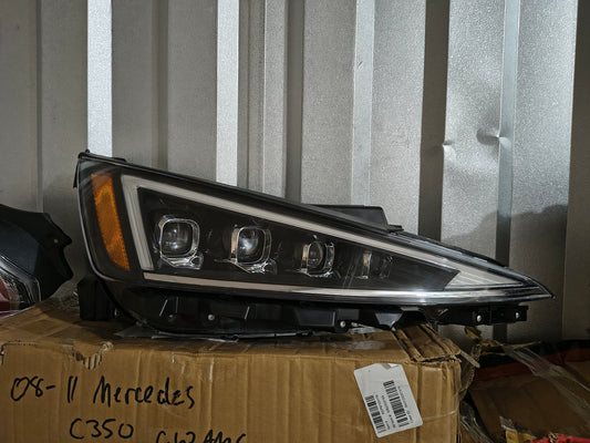 2019-2020 Hyundai Elantra Passenger Side LED Headlight Assembly (RH) 🇰🇷💡