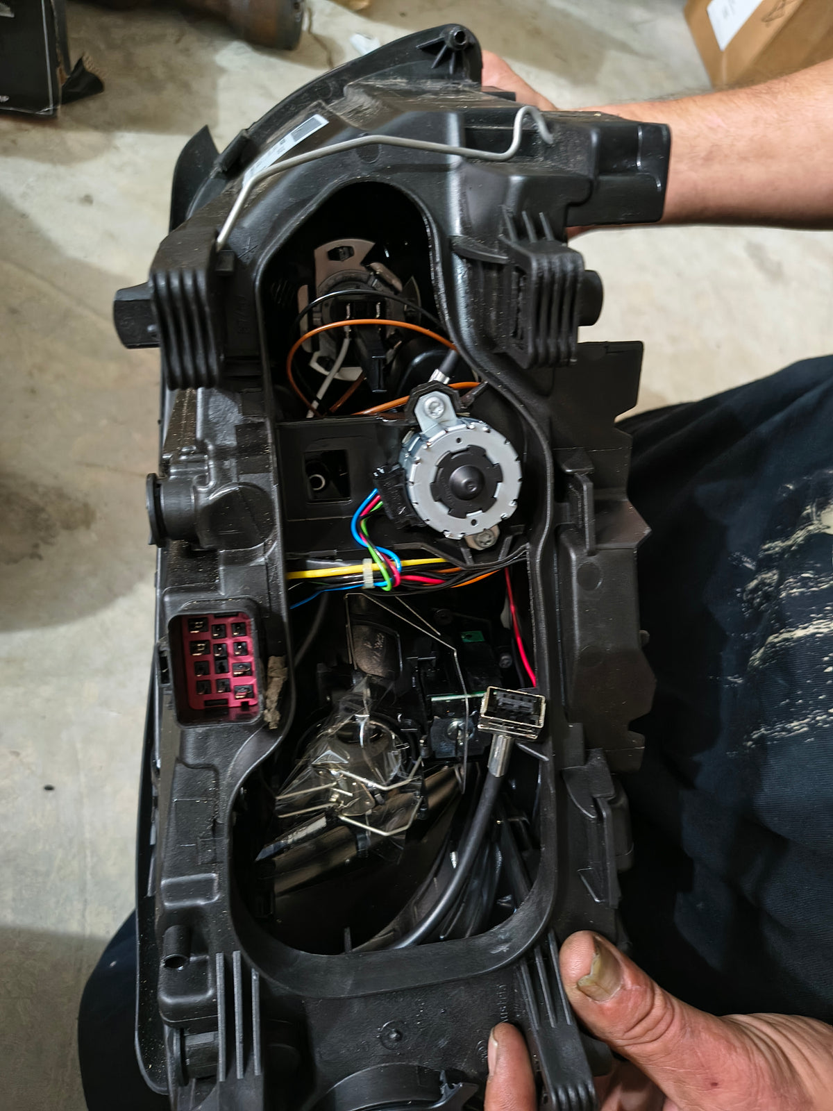 2007-2014 Volvo S80 V70 XC70 Driver Side Active Xenon / HID Headlight Assembly (LH) 🇸🇪💡