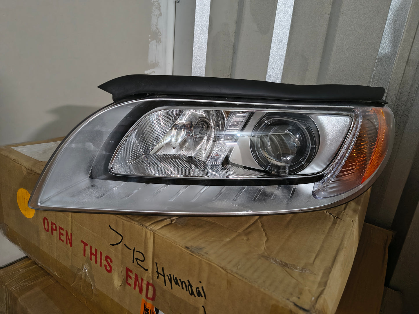 2007-2014 Volvo S80 V70 XC70 Driver Side Active Xenon / HID Headlight Assembly (LH) 🇸🇪💡