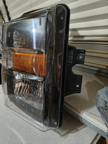 2008-2010 Ford F-250 / F-350 / Harley-Davidson Edition Passenger Side Halogen Headlight - CAPA Certified (Part # REPF100133Q) 🛻💡