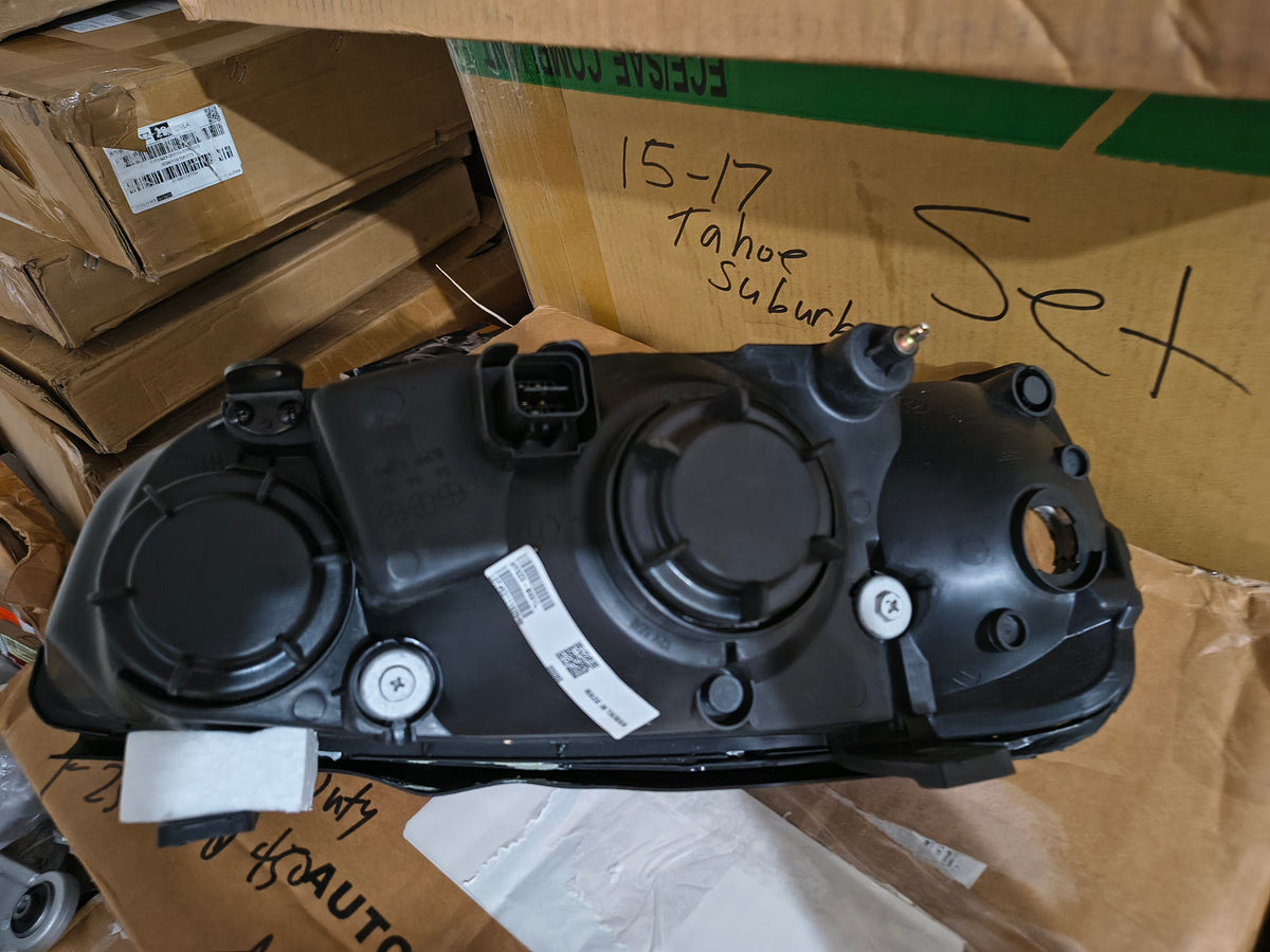 2001-2003 Hyundai Elantra Passenger Side Halogen Headlight Assembly RH 🚘💡