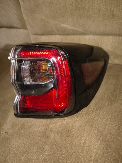 2020-2024 Subaru Outback Passenger Side Outer Tail Light 🛻💡