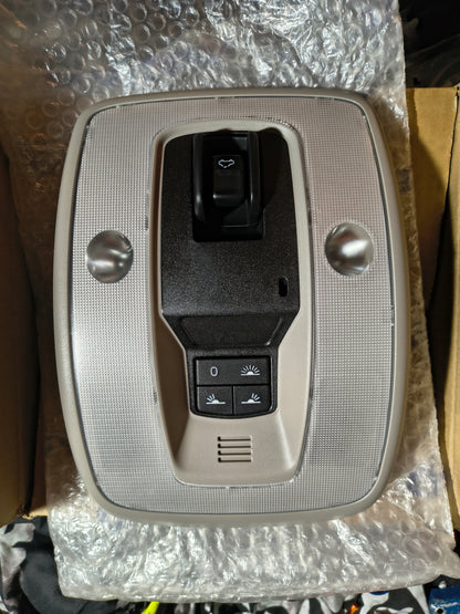 2011-2013 Volvo S60 Front Dome Lamp Assembly 🛻💡