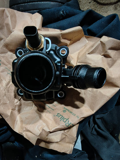 2016-2024 Volvo XC90 XC60 S60 S90 V60 V90 Thermostat Housing w/ Assembly 🛻💡