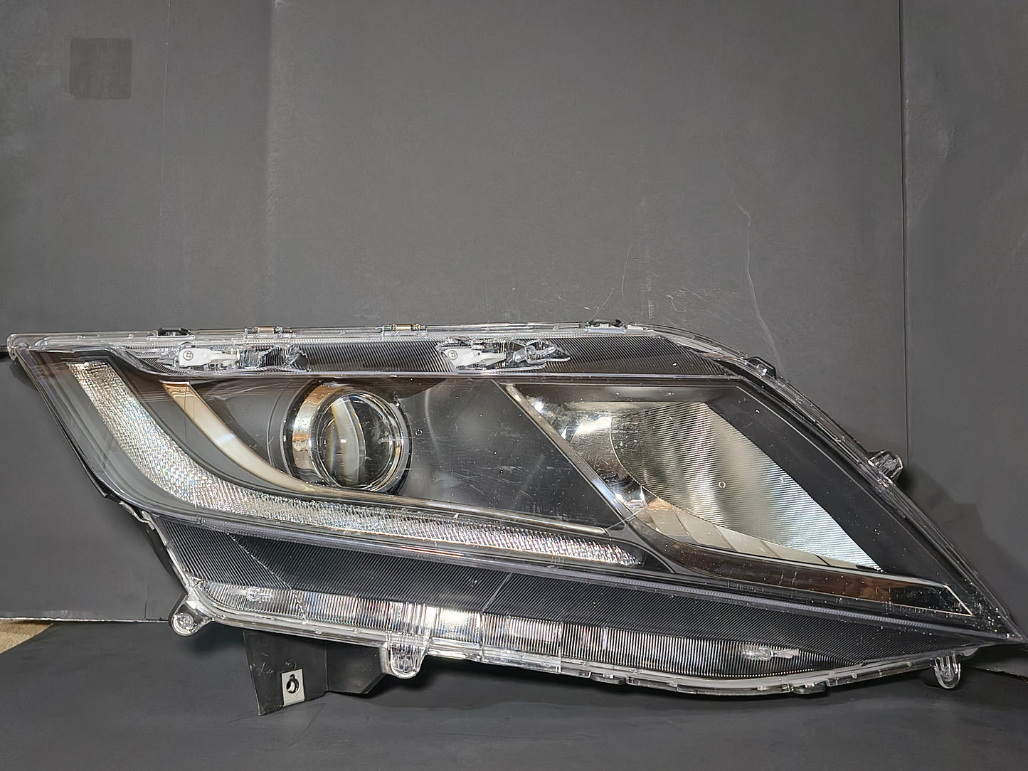2018-2022 Honda Odyssey Driver Side Halogen Headlight 🚗💡
