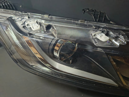 2018-2022 Honda Odyssey Driver Side Halogen Headlight 🚗💡