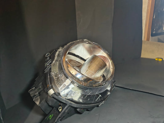 2007-2015 MINI Cooper Passenger Side Halogen Headlight 🚗💡
