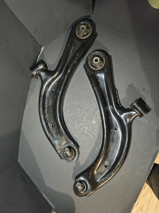 2017-2019 Nissan Sentra Front Lower Control Arm Set 🚗🔧
