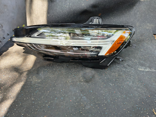 2017-2021 Volvo S90 / V90 & 2020-2021 Polestar 1 Driver Side LED Headlight Assembly (Part # 31655567) 🇸🇪💡 Full LED Headlight Assembly 🚗💡