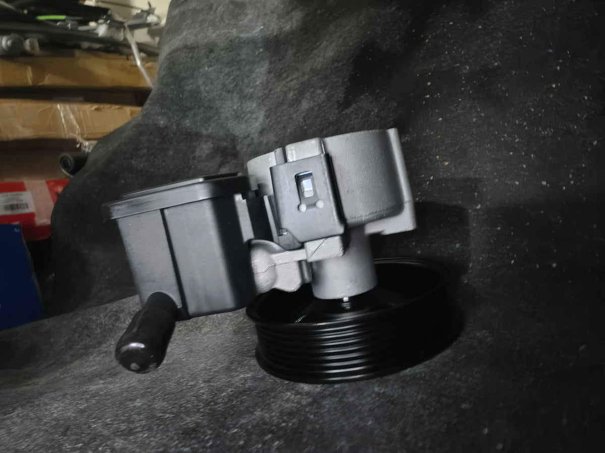 2012-2016 Chevrolet Impala / Impala Limited 3.6L V6 AISIN Power Steering Pump w/ Reservoir & Pulley 🚘⚡