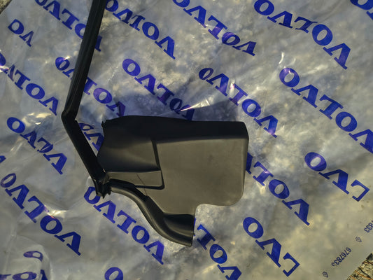 2006-2013 Volvo C70 Genuine Driver Side Front Outer Door Belt Molding / Weatherstrip (OEM 31256622) 🇸🇪🚗
