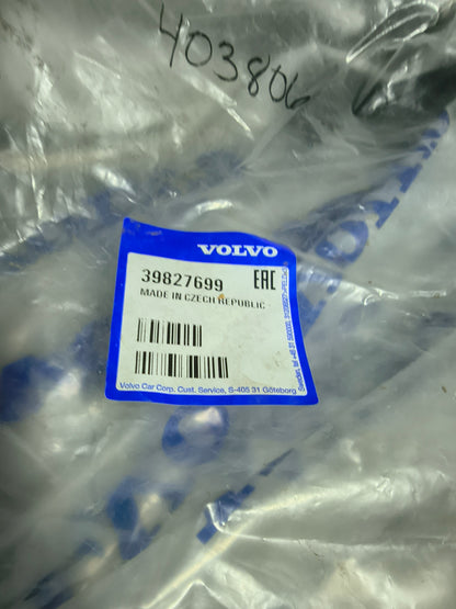 2016-2022 Volvo XC90 Genuine Right Rear Outer Seat Back Cover Cushion Upholstery (OEM 39827699) 🇸🇪🪑