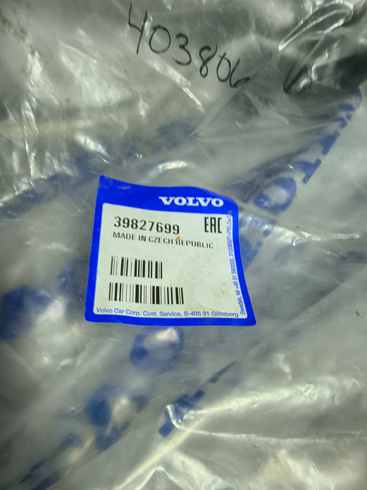 2016-2022 Volvo XC90 Genuine Right Rear Outer Seat Back Cover Cushion Upholstery (OEM 39827699) 🇸🇪🪑