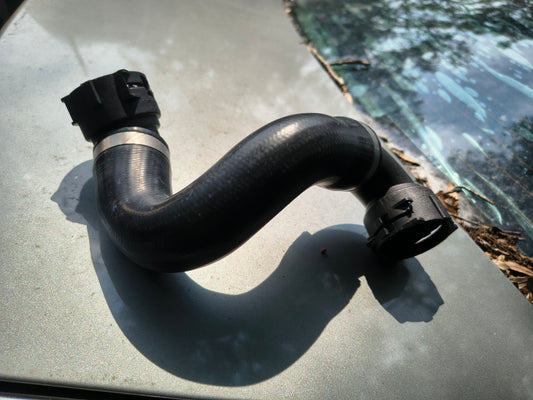 2009-2013 BMW 328i xDrive / 328i Lower Radiator Coolant Hose (APRH0113) 🚗❄️