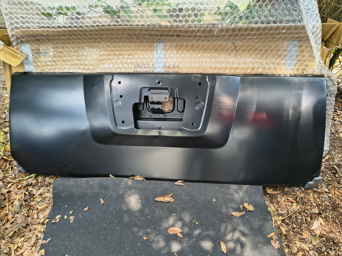 2004-2012 Nissan Titan Steel Rear Tailgate Shell Primed Black (Part # RBN580501) 🛻🖤