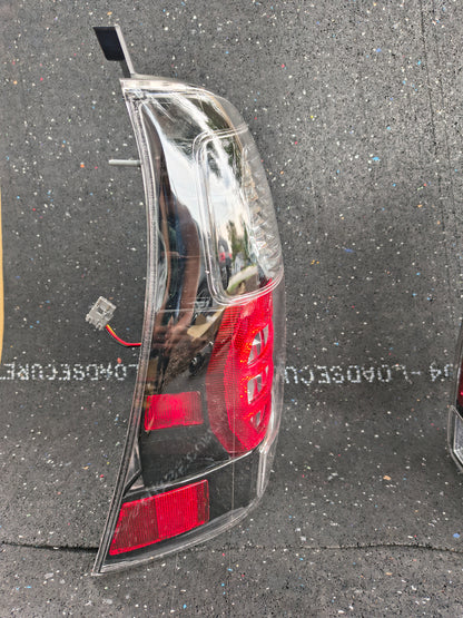 2006-2009 Toyota 4Runner LED Tail Light Assemblies Left Driver & Right Passenger Pair Clear Lens Black Interior 🚘💡