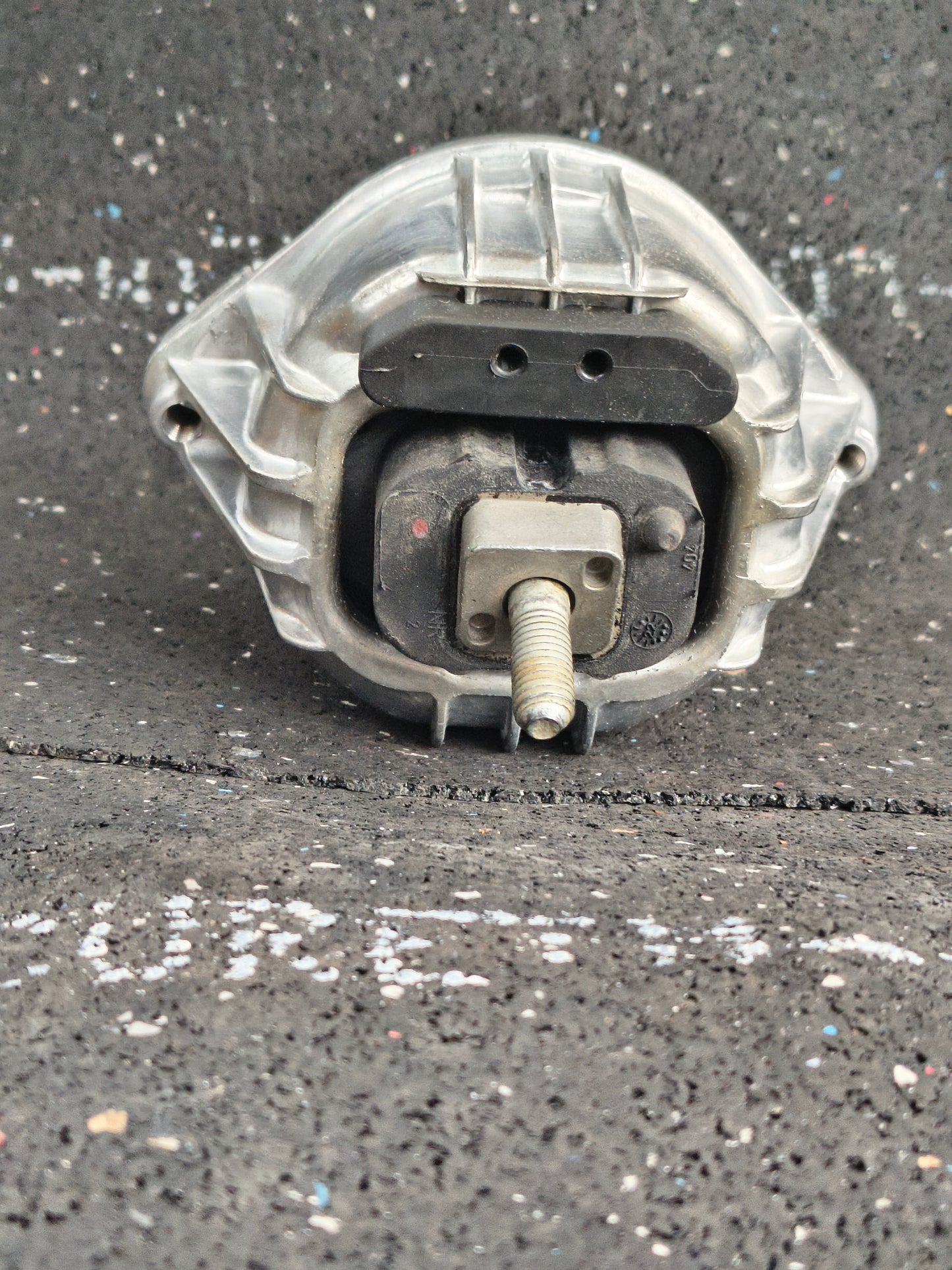 2006-2013 BMW 1 & 3 Series / X1 / Z4 Driver Side Hydro Engine Motor Mount 🚘⚙️