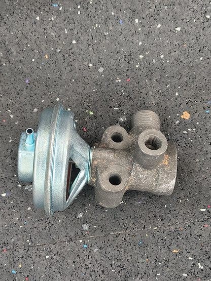 1992-2001 Toyota Camry & Celica 2.2L 4-Cyl Engine EGR Valve w/ Gasket (Part # JRT50920001) ⚙️🚗