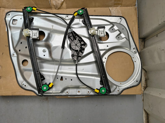 2008-2014 Mercedes-Benz C-Class Front Passenger Side Power Window Regulator 🪟🚗