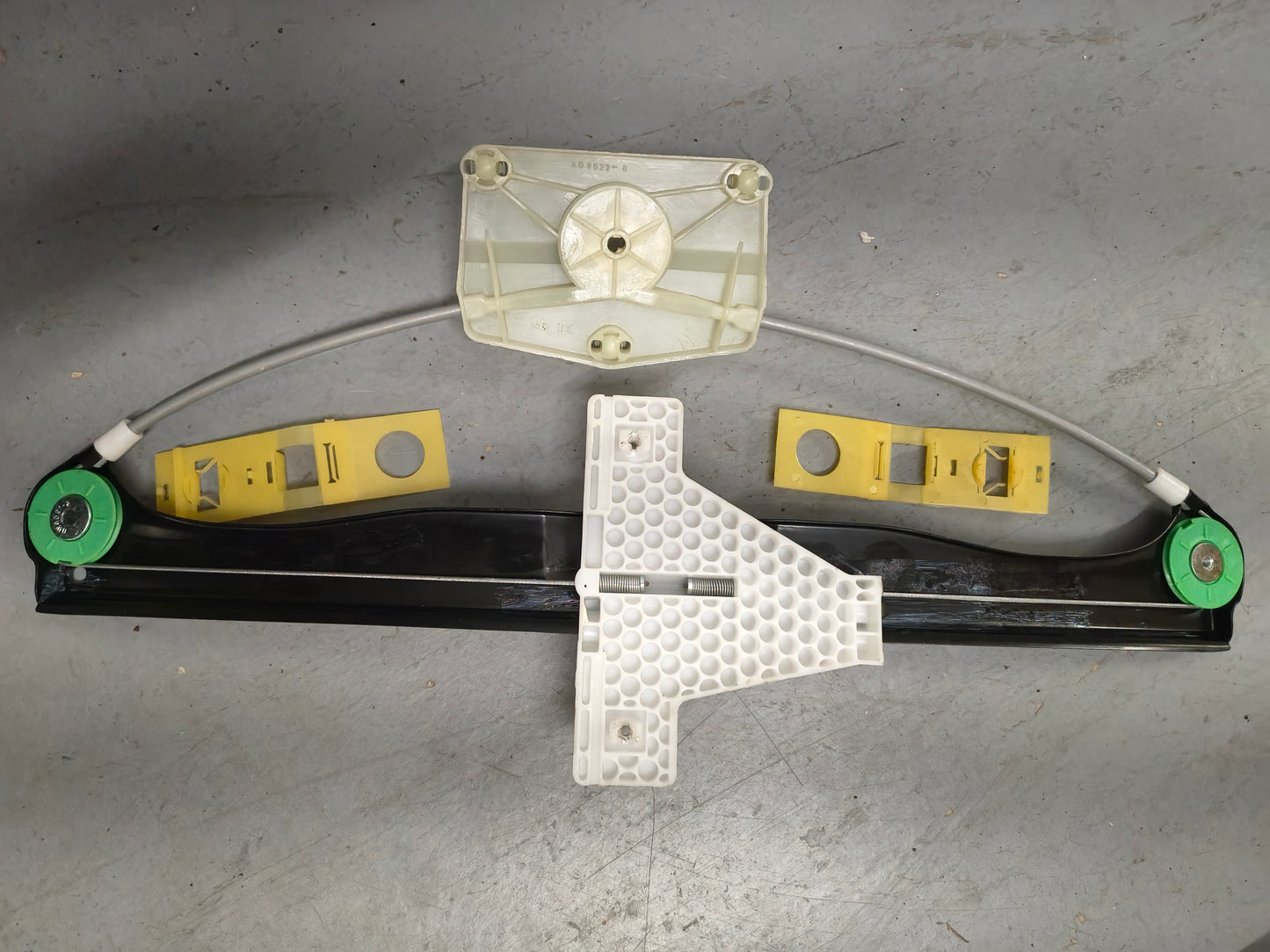 2006-2013 Audi A3 Passenger Side Power Window Regulator 🪟🚗