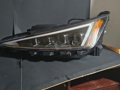 2019–2020 Hyundai Elantra Driver and Passenger Side LED Headlight Set 🛠️🚗