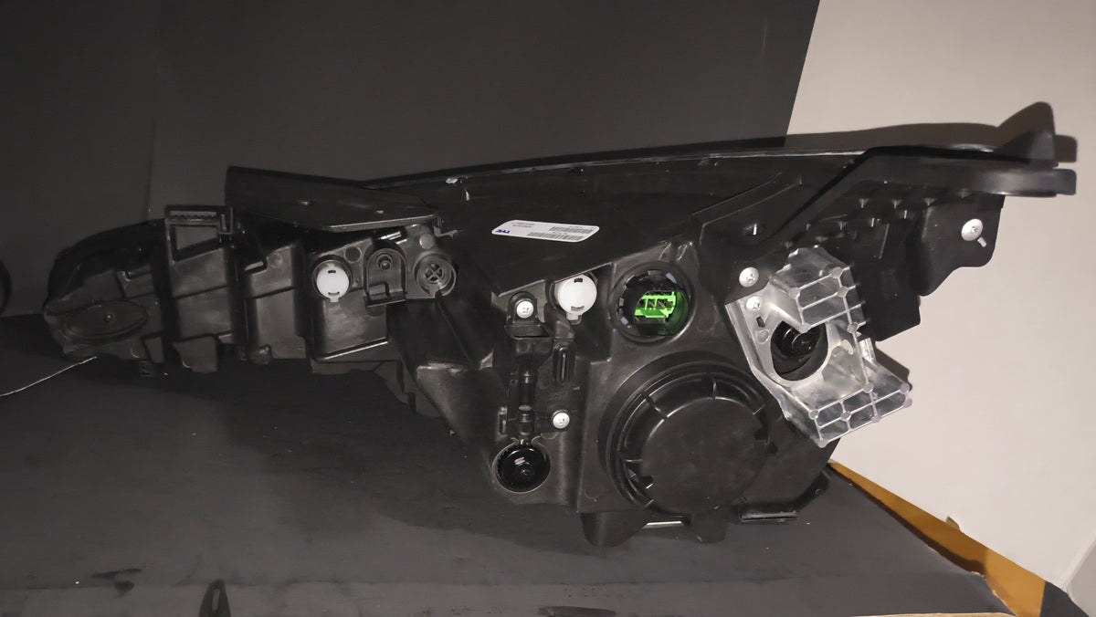 2019–2020 Hyundai Elantra Driver and Passenger Side LED Headlight Set 🛠️🚗